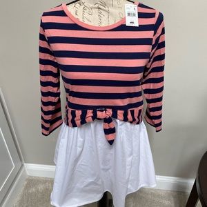 Motherhood Maternity tip, size small, NWT